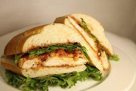 Crispy Chicken Tender Sandwich (840 cal)