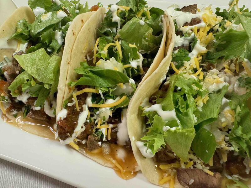 Tres Tacos (813-867 cal)